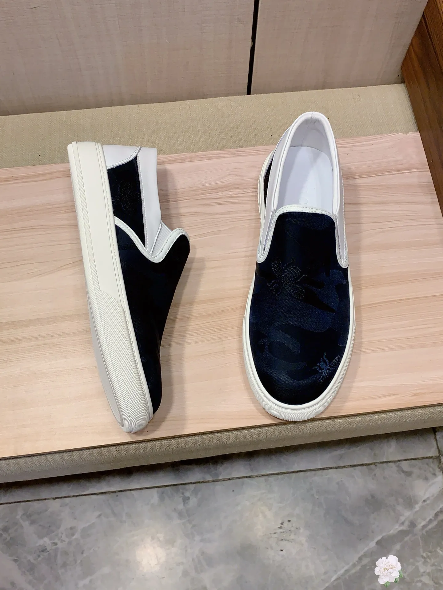 Men's men's shoes💰360💰💰🎩🎩[Lightning][Lightning] "Gucci*" The latest and most popular casual shoes, top brands [seduce] luxury~purchase, top~quality. [Strong] The upper is made of imported breathable cowhide with material ➕ breathable sheepskin lining (•) and fine workmanship. The original stylish and stylish soft rubber wear-resistant and non-slip outsole is light and comfortable on the feet. The real thing looks better when photographed in real life. No. 2661: Code: 38-44, 45 can be customized, 3️⃣ colors are available